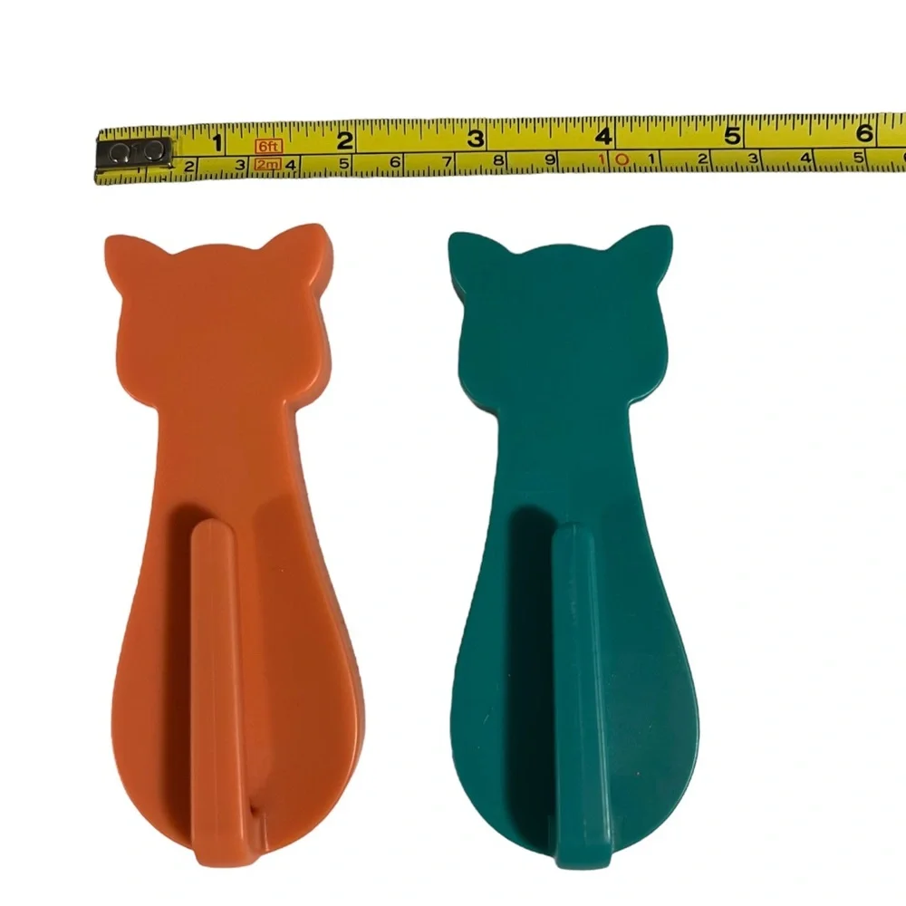 Cat lover set: 2 cat shaped wall hooks & a ceramic sign